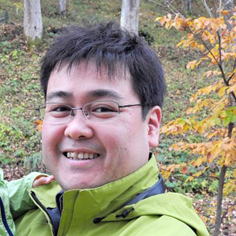 写真: 茅野恒秀