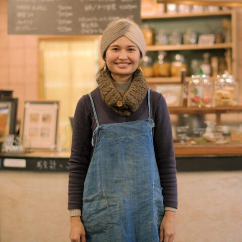 写真: 自然派喫茶Solオーナー 加藤ソフィーさん